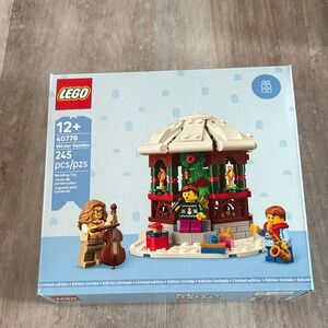 LEGO Winter Gazebo Building Toy Set. Unopened
